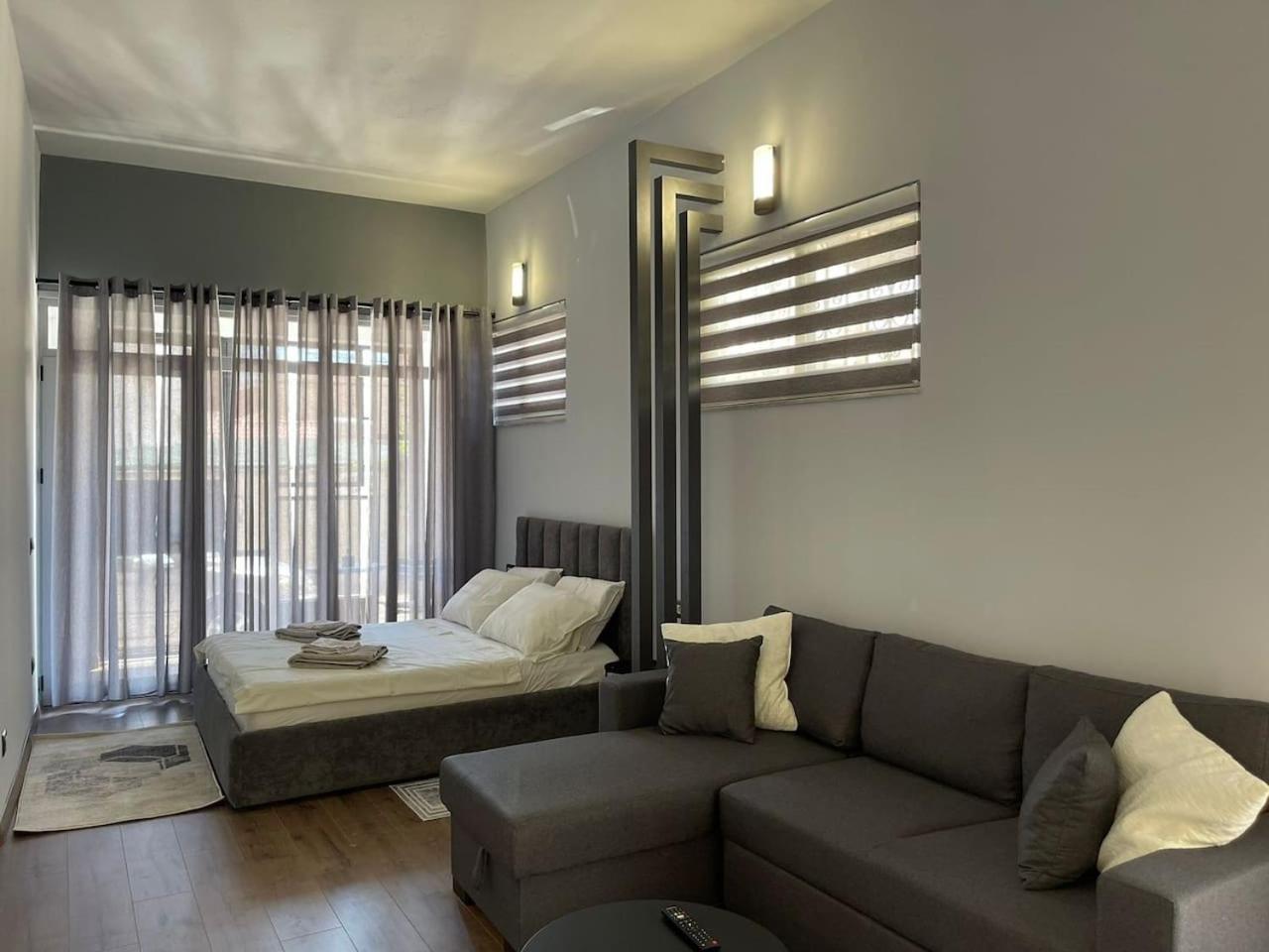 Central Charming Studio Old Town Дуррес Екстер'єр фото