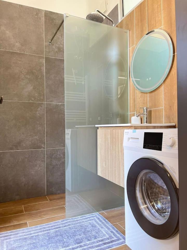 Central Charming Studio Old Town Дуррес Екстер'єр фото