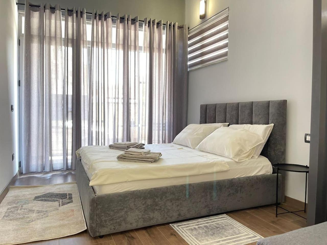 Central Charming Studio Old Town Дуррес Екстер'єр фото